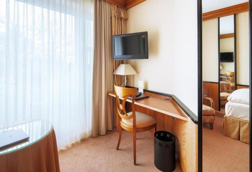 Standard Single Room, Restaurant Kunz