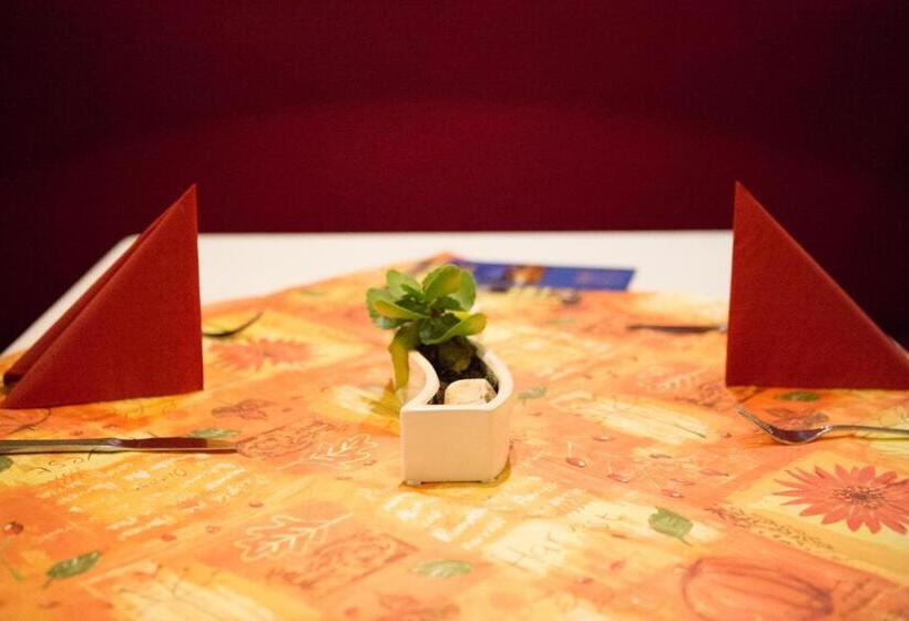 Номер Стандарт, Restaurant Lathener Marsch