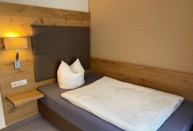 חדר סטנדרט יחיד, Restaurant Pollmanns