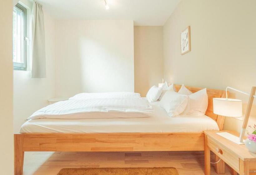 Quarto Basic, Restaurant Zur Sonne St. Peter