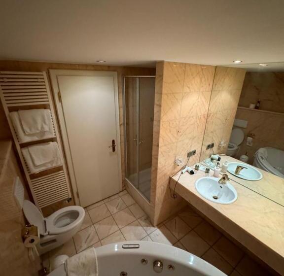 海景标准间带阳台, Seeschau