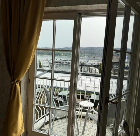 海景标准间带阳台, Seeschau