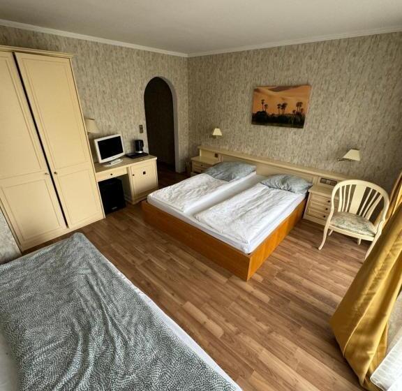 标准三人间, Seeschau