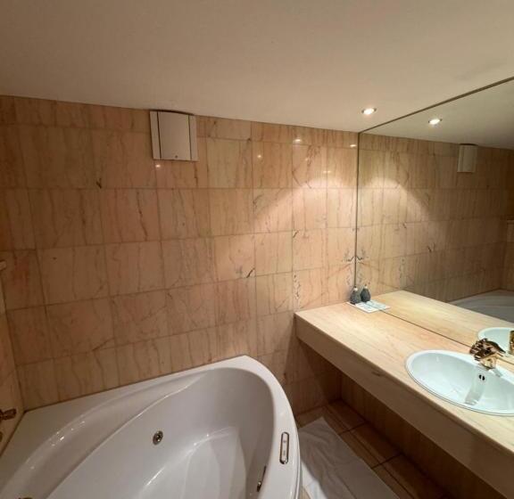 带花园景观的标准三人间, Seeschau