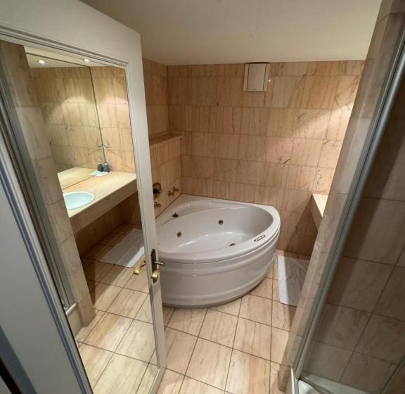 带花园景观的标准三人间, Seeschau