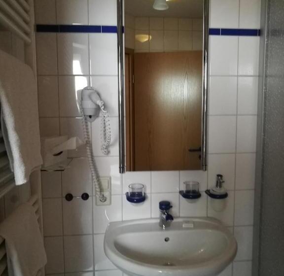 トリプルクラシックルーム, Sonne