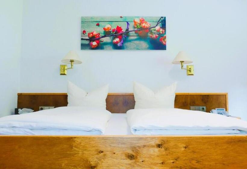 トリプルクラシックルーム, Sonne