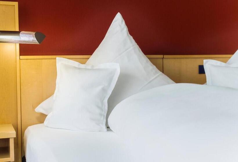 标准间带湖景, Stausee