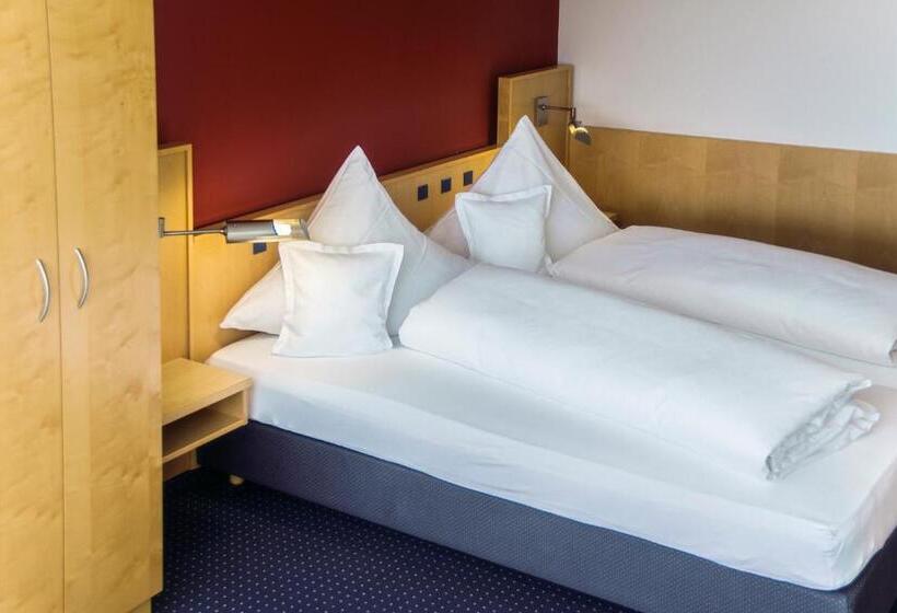 标准间带湖景, Stausee