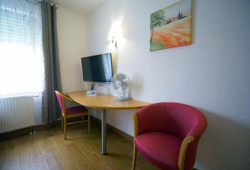 Quarto Estandar, Sunparc  Shuttle Zum Europapark Rust 4km & Rulantica 2km