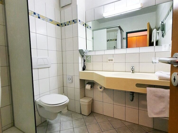 Quarto Estandar, Sunparc  Shuttle Zum Europapark Rust 4km & Rulantica 2km