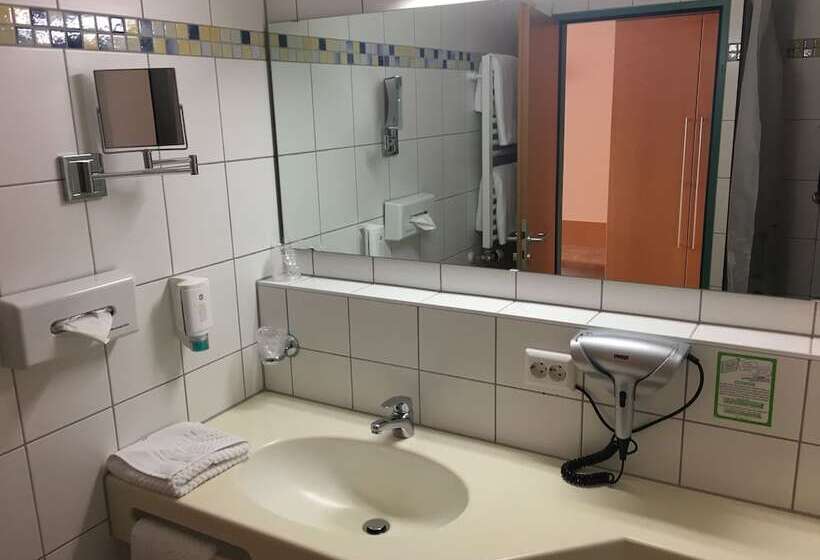 Quarto Estandar Individual, Sunparc  Shuttle Zum Europapark Rust 4km & Rulantica 2km