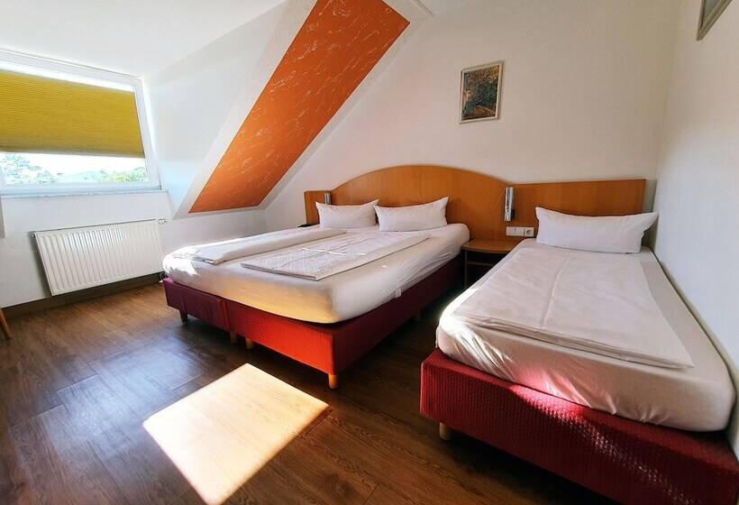 Quarto Triplo Estandar, Sunparc  Shuttle Zum Europapark Rust 4km & Rulantica 2km