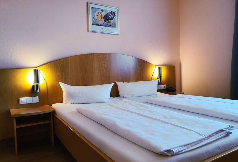 Quarto Triplo Estandar, Sunparc  Shuttle Zum Europapark Rust 4km & Rulantica 2km