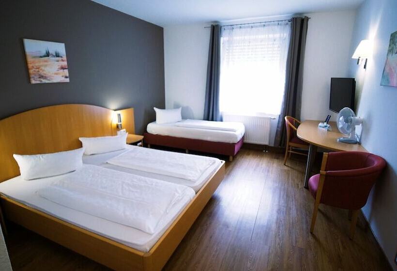 Quarto Triplo Estandar, Sunparc  Shuttle Zum Europapark Rust 4km & Rulantica 2km