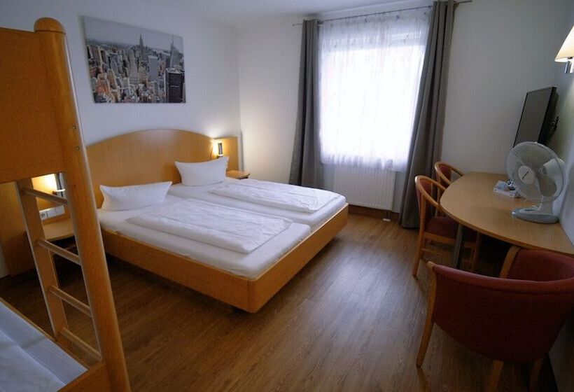 4인용 스탠다드 룸, Sunparc  Shuttle Zum Europapark Rust 4km & Rulantica 2km