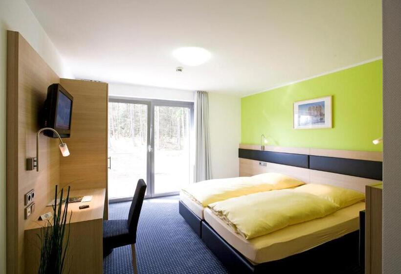 Номер Стандарт, Und Kongresszentrum Wanderath