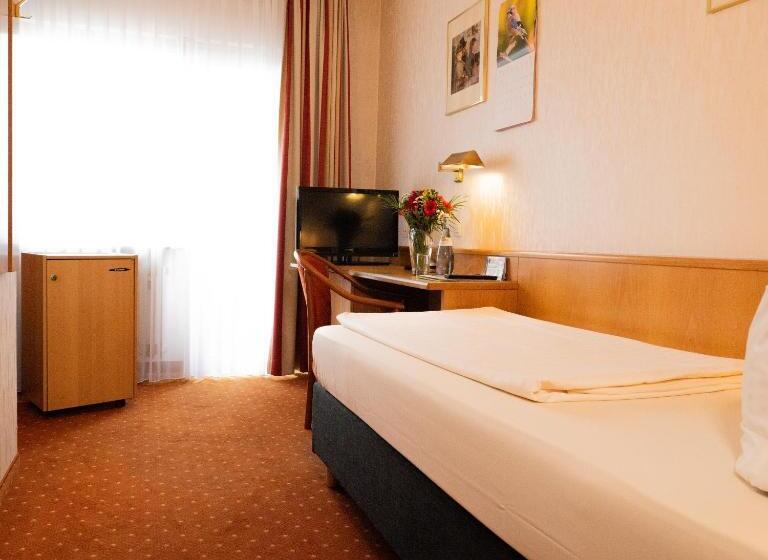 חדר סטנדרט יחיד, Wegener