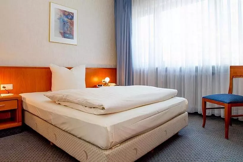 Comfort Yhden Hengen Huone, Wegener