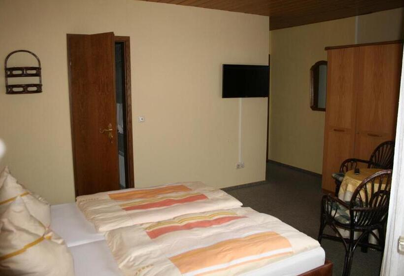 Номер Стандарт, Zum Josefshof