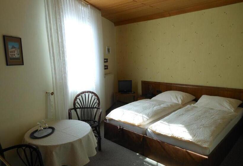 Номер Стандарт, Zum Josefshof