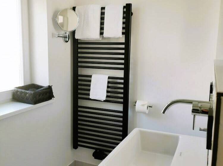 シングルベーシックルーム, Wurttemberger Hof