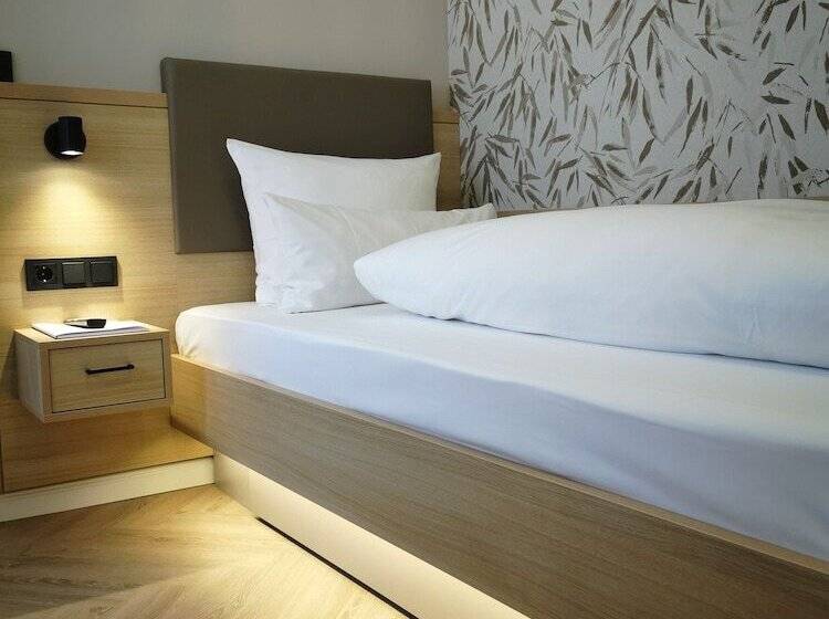 シングルベーシックルーム, Wurttemberger Hof