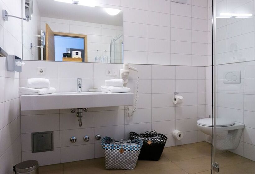 ジュニアスイート, Wurttemberger Hof