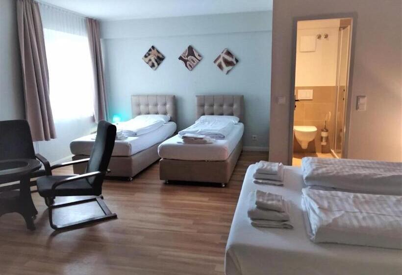 スタンダード４人部屋, M&a Cityhotel Hildesheim