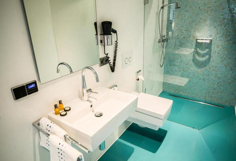 Номер Стандарт с Балконом, Restaurant Hotel Maien