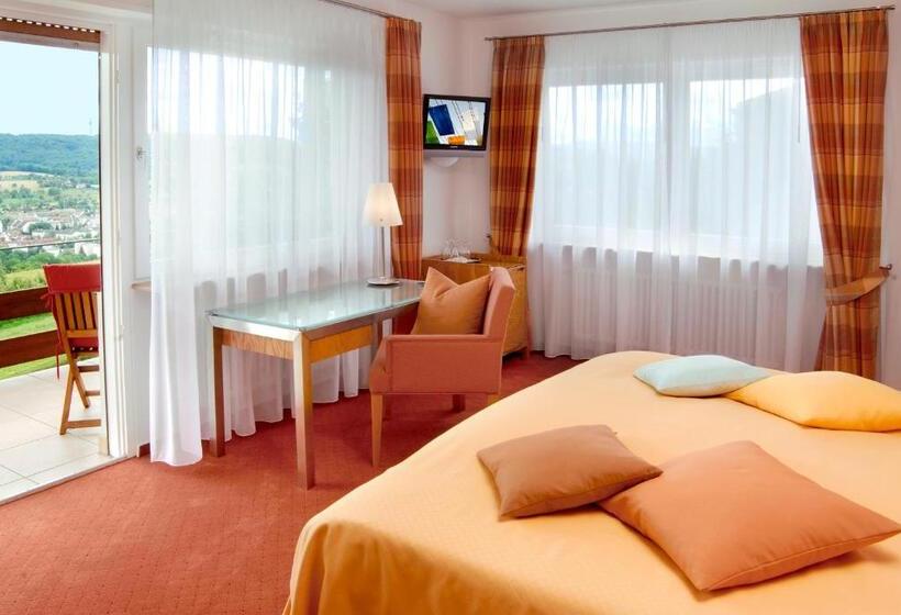 Номер Стандарт с Балконом, Restaurant Hotel Maien