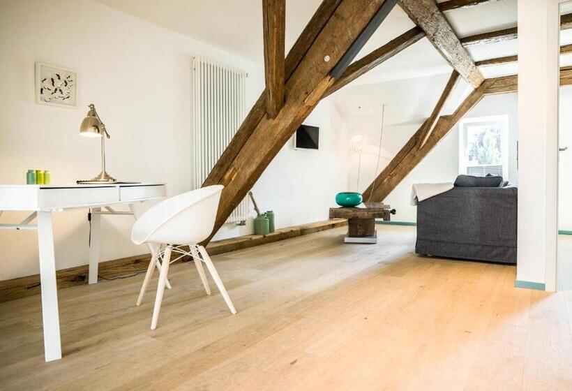 Семейный Номер, Restaurant Hotel Maien