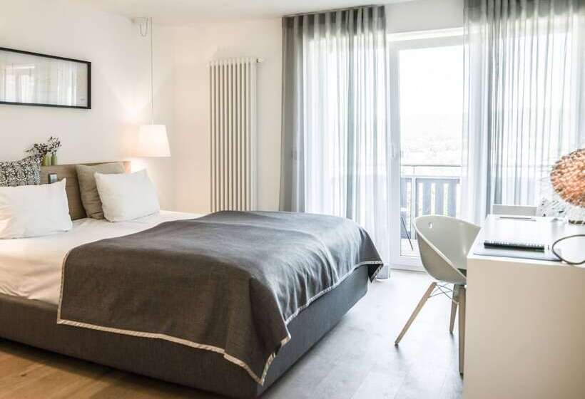 Номер Стандарт с Балконом, Restaurant Hotel Maien