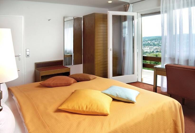 Номер Стандарт с Балконом, Restaurant Hotel Maien