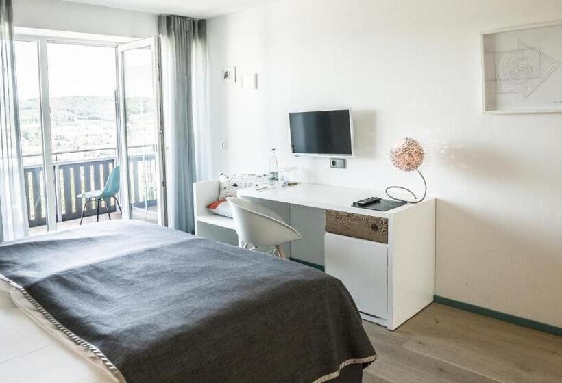 Номер Стандарт с Балконом, Restaurant Hotel Maien