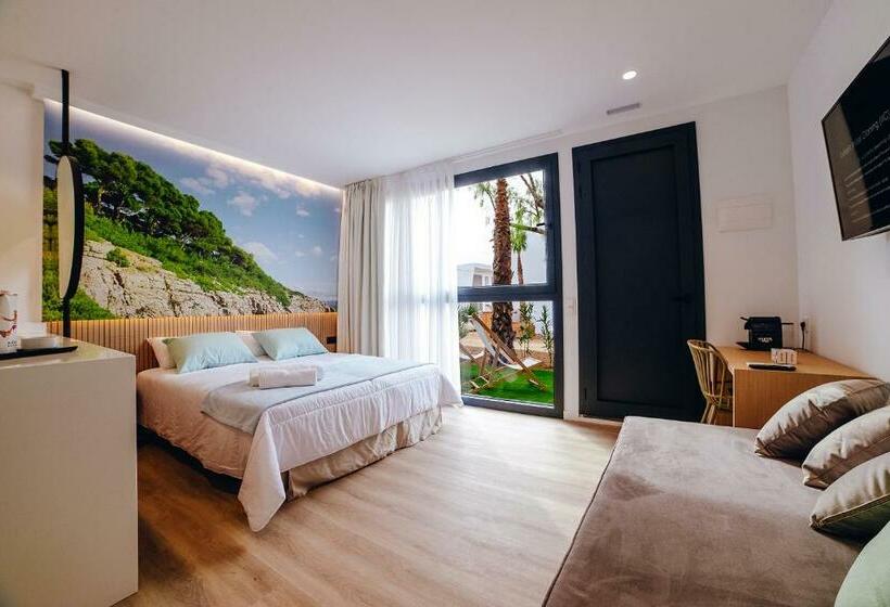 غرفة قياسية مزوَّدة بتراس, Alannia Salou