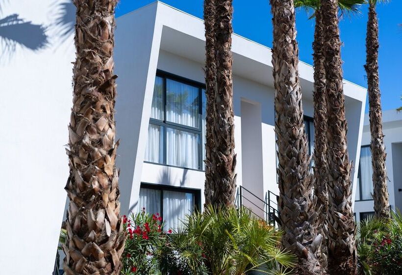 غرفة عائلية, Alannia Salou