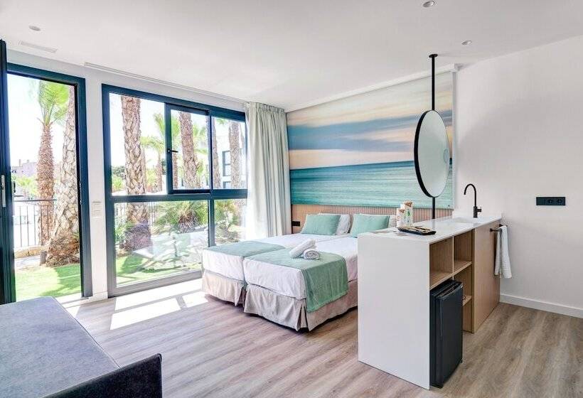 غرفة عائلية, Alannia Salou