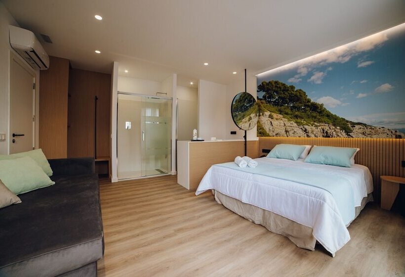 غرفة عائلية, Alannia Salou