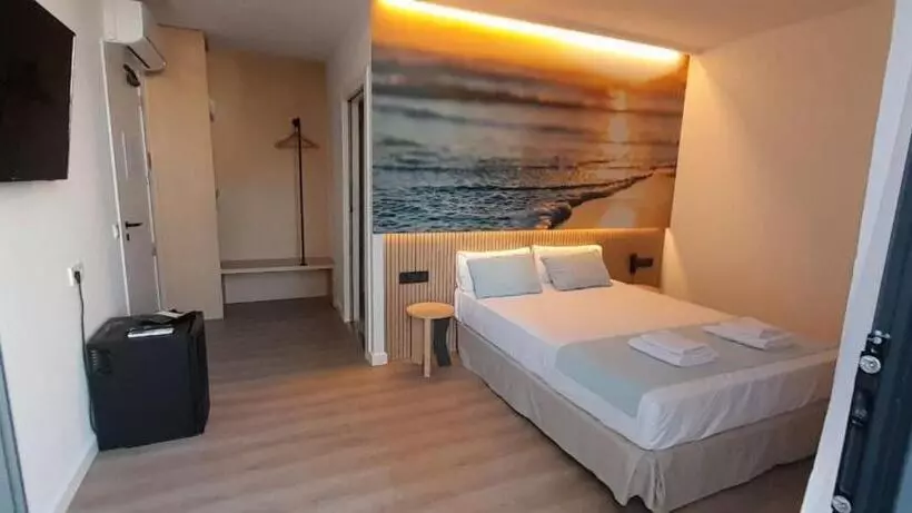 اتاق استاندارد برای معلولان, Alannia Salou