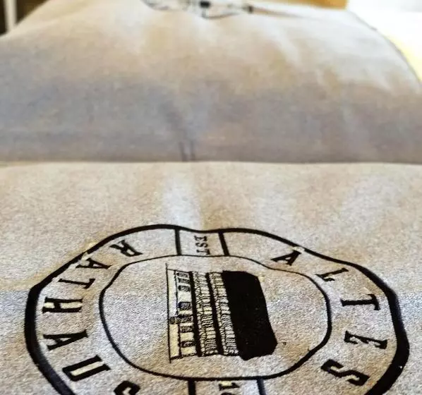 اتاق خانوادگی, Altes Rathaus Hotel Restaurant Café