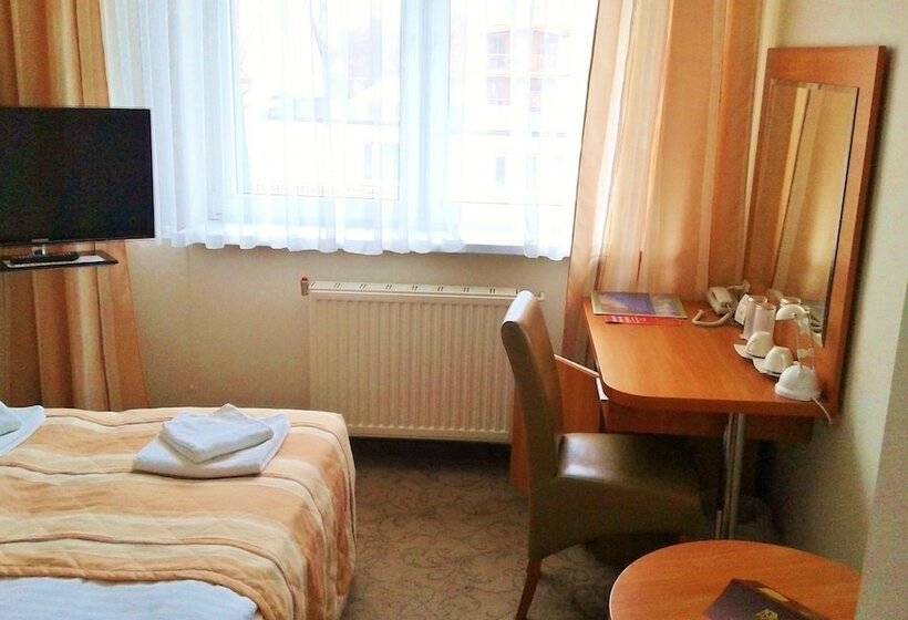 اتاق کلاسیک, Ara   Dancing Club Restauracja Ara