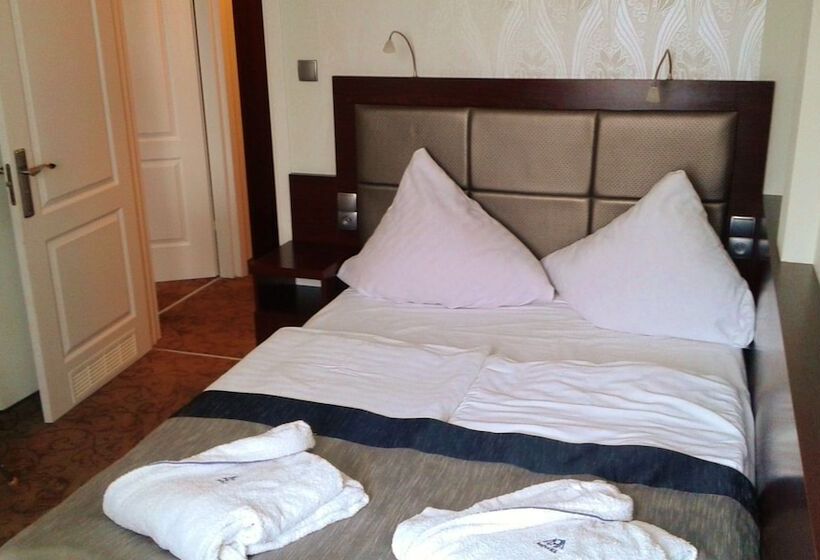 استودیوی استاندارد, Ara   Dancing Club Restauracja Ara