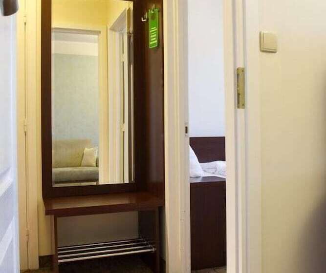 استودیوی استاندارد, Ara   Dancing Club Restauracja Ara