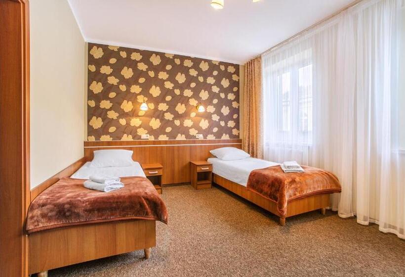 غرفة قياسية, Bristol