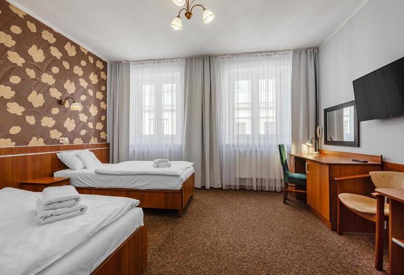 غرفة قياسية, Bristol