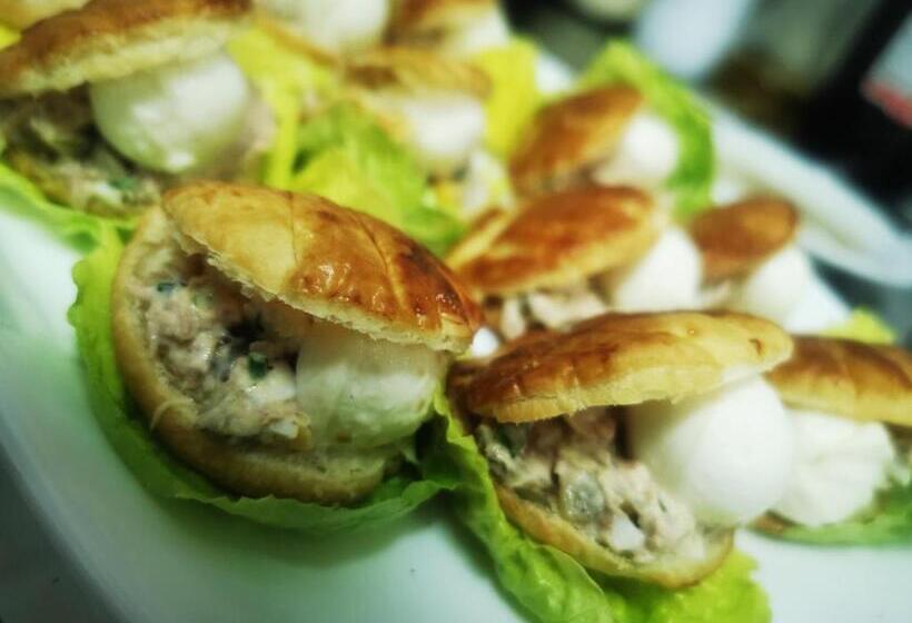 标准单人间, Cis