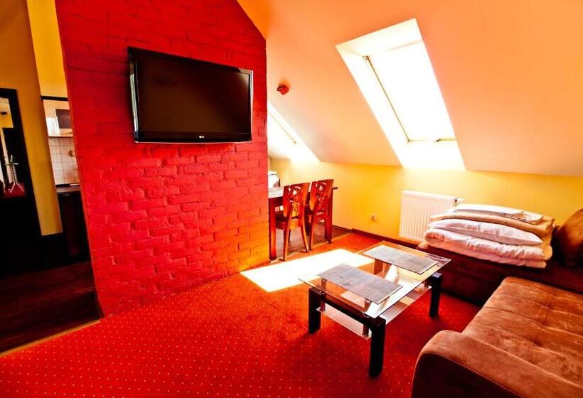 سوئیت با تخت بزرگ, Dwa Bratanki