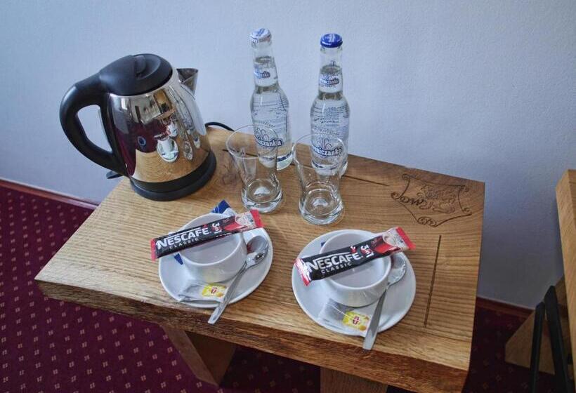 Апартаменты 1 Спальня, Dwór Wapowce