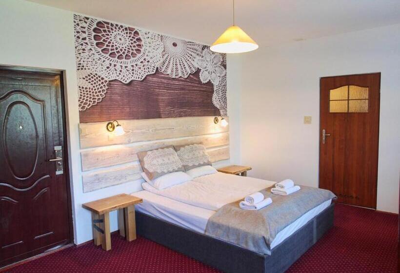 Апартаменты 1 Спальня, Dwór Wapowce